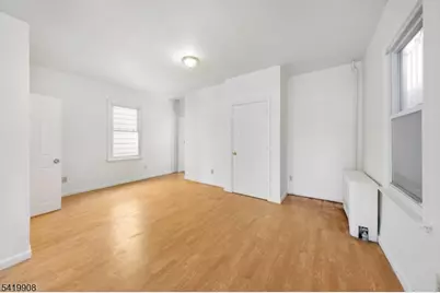 838 Rebecca Pl, Elizabeth, NJ 07201 - Photo 4