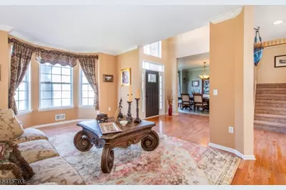 38 Saunders Ln, Mount Olive, NJ 07840 - Photo 4