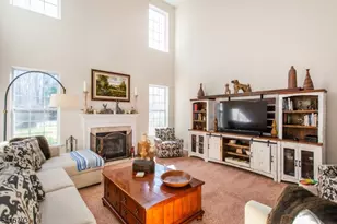 38 Saunders Ln, Mount Olive, NJ 07840 - Photo 10