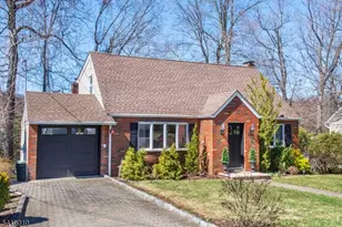 219 Linden Rd, Wayne, NJ 07470 - Photo 1