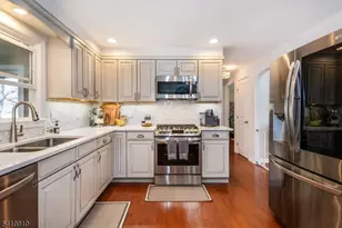 219 Linden Rd, Wayne, NJ 07470 - Photo 6