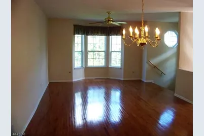 27 Briar Ln, Raritan Township, NJ 08822 - Photo 6