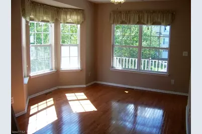 27 Briar Ln, Raritan Township, NJ 08822 - Photo 12