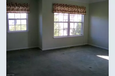 27 Briar Ln, Raritan Township, NJ 08822 - Photo 16