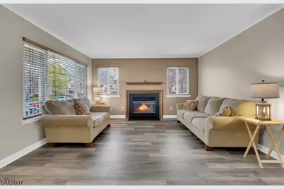 26 Whitehall Ct, Hillsborough Township, NJ 08844 - Photo 4