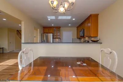 262 Abbey Dr, Franklin Township, NJ 08873 - Photo 10