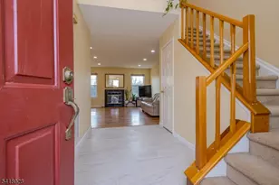 262 Abbey Dr, Franklin Township, NJ 08873 - Photo 2