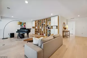 27 Brambling Road Carriages, Berkeley Heights Township, NJ 07922 - Photo 6