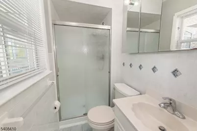 9 Robert Dr, East Hanover Township, NJ 07936 - Photo 12