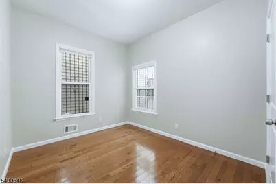 314 7th Ave W, Newark, NJ 07107 - Photo 8