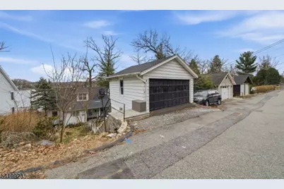 92 Cedar Lk, Denville, NJ 07834 - Photo 40