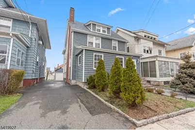 886-888 Degraw Ave, Newark, NJ 07104 - Photo 2