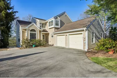 15 Ryan Ln, Lincoln Park, NJ 07035 - Photo 1