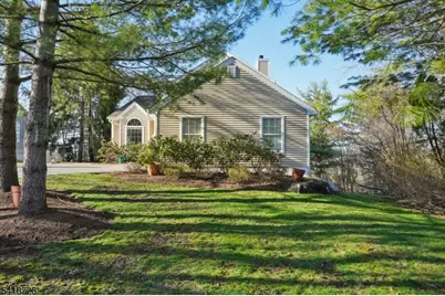 15 Ryan Ln, Lincoln Park, NJ 07035 - Photo 2