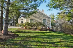 15 Ryan Ln, Lincoln Park, NJ 07035 - Photo 2