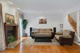 34 Lockley Ct, Mountain Lakes, NJ 07046 - Photo 10