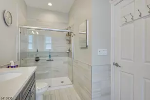 27 Potter Rd, Hillsborough Township, NJ 08844 - Photo 36