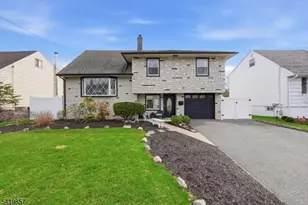 5 Epping Dr, Kenilworth, NJ 07033 - Photo 2