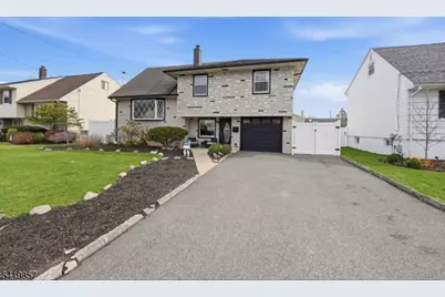 5 Epping Dr, Kenilworth, NJ 07033 - Photo 1