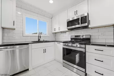 5 Epping Dr, Kenilworth, NJ 07033 - Photo 10