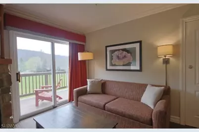 2 Chamonix Dr #427, Vernon, NJ 07462 - Photo 6