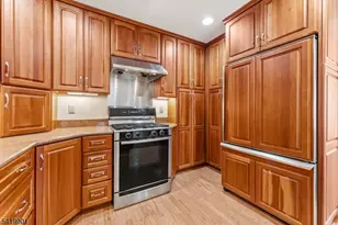 5 Leiv Eirikson Ave, Franklin Township, NJ 08540 - Photo 18