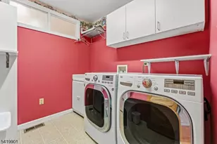 5 Leiv Eirikson Ave, Franklin Township, NJ 08540 - Photo 28