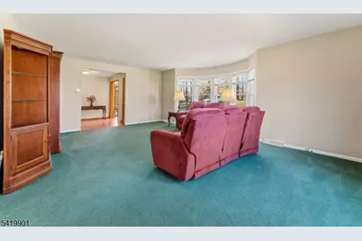 5 Leiv Eirikson Ave, Franklin Township, NJ 08540 - Photo 10