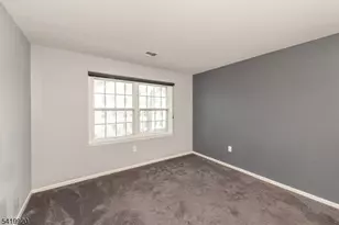 69 Amethyst Ln, Paterson, NJ 07501 - Photo 10