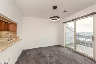 69 Amethyst Ln, Paterson, NJ 07501 - Photo 4