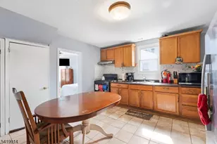 25 Passaic St, Dover, NJ 07801 - Photo 8