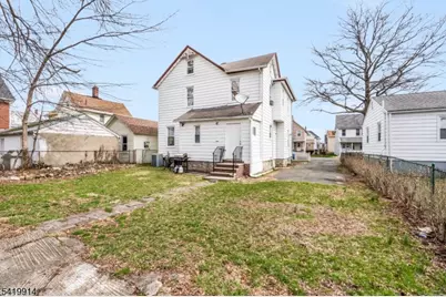 25 Passaic St, Dover, NJ 07801 - Photo 4