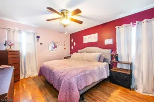 127 Horseneck Rd, Fairfield, NJ 07004 - Photo 14