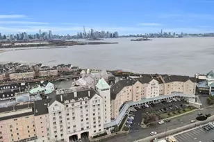 101 Shearwater Ct, Jersey City, NJ 07305 - Photo 32