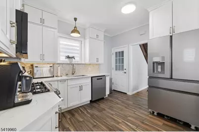 77 Scrivens St, Totowa, NJ 07512 - Photo 18