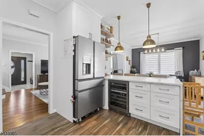 77 Scrivens St, Totowa, NJ 07512 - Photo 4