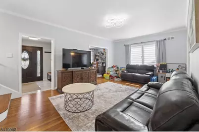 77 Scrivens St, Totowa, NJ 07512 - Photo 6