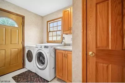 167 Newbrook Lane, Springfield, NJ 07081 - Photo 8