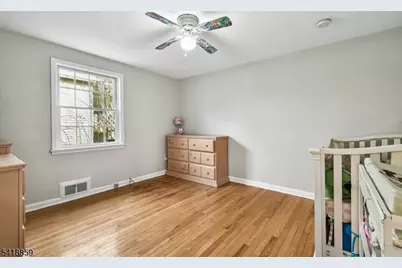 248 Appletree Ln, Mountainside, NJ 07092 - Photo 16