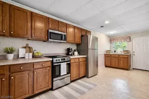 248 Appletree Ln, Mountainside, NJ 07092 - Photo 14