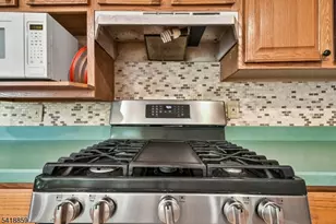 248 Appletree Ln, Mountainside, NJ 07092 - Photo 10