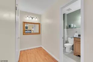 137 Sunnyvale Ct, Franklin Township, NJ 08873 - Photo 18