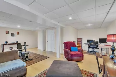 137 Sunnyvale Ct, Franklin Township, NJ 08873 - Photo 20