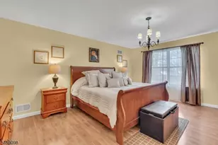 137 Sunnyvale Ct, Franklin Township, NJ 08873 - Photo 16