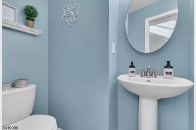 137 Sunnyvale Ct, Franklin Township, NJ 08873 - Photo 12