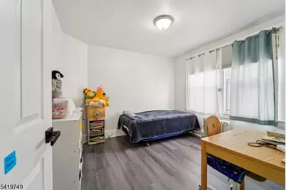 66 Buschmann Ave, Haledon, NJ 07508 - Photo 18