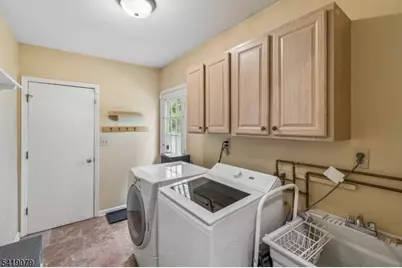 2 Barnstable Ct, Morris Township, NJ 07960 - Photo 36