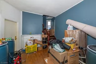 31 Chestnut St, East Orange, NJ 07018 - Photo 12