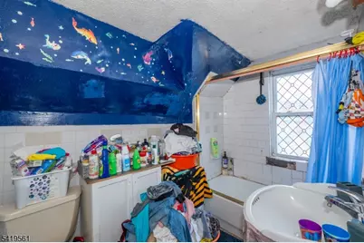 31 Chestnut St, East Orange, NJ 07018 - Photo 24