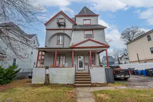 31 Chestnut St, East Orange, NJ 07018 - Photo 1